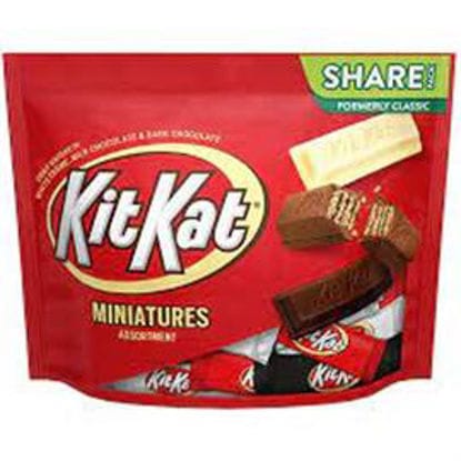 Picture of KIT KAT ASSORTMENT MILK WHITE And DARK 1OZ 10CT